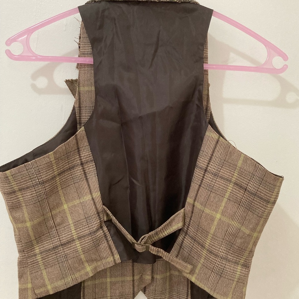 Brand: Andrew&Company, Size L, Color: Brown